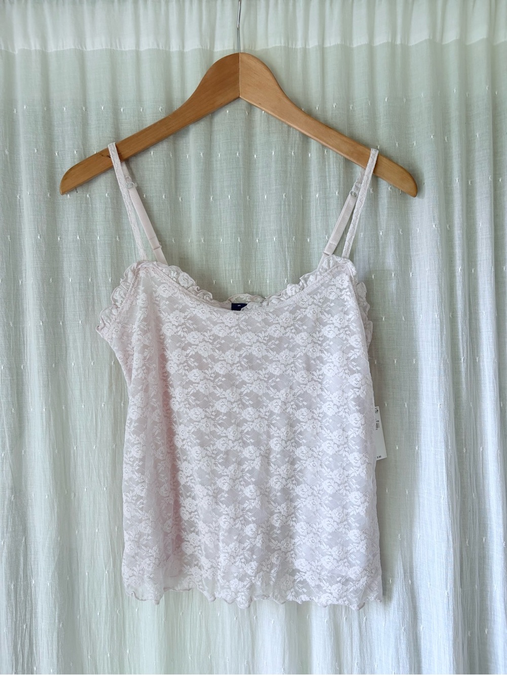 Old Navy Pale Pink Lace Camisole with Scallop Trim